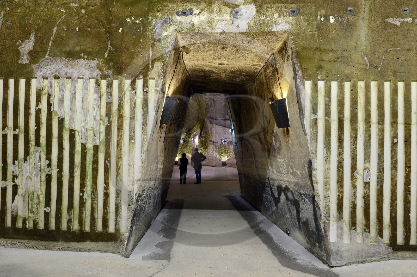 France, Marne, Reims, champagne, Pommery's wine cellars, Write the chalk, bas-relief, work in situ (2007) by Daniel Buren