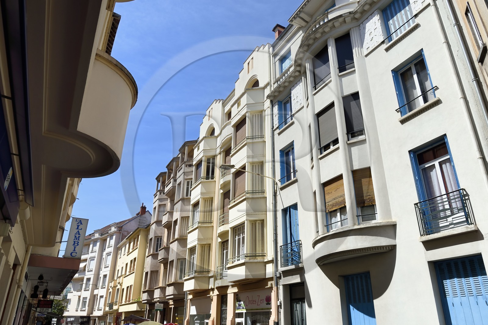 France, Allier (03), Vichy, Art Deco style buildings in rue Nicolas Larbaud