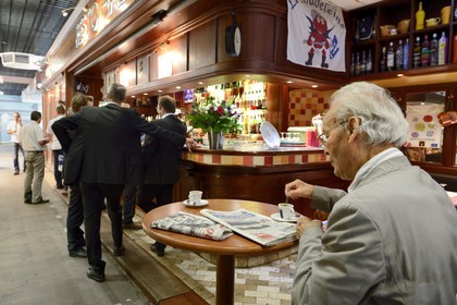 France, Rhône (69), Lyon, cours Lafayette, les Halles Paul Bocuse, Resto Halle Chez Yannis
