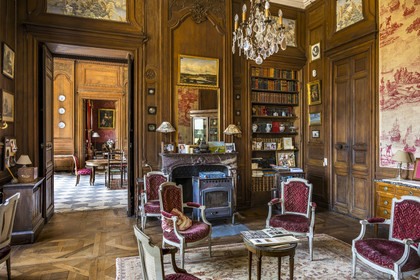 France, Ille et Vilaine, Cote d'Emeraude (Emerald Coast), Saint Malo, malouinière de la Chipaudière built by shipowner and privateer François-Auguste Magon de la Lande at the beginning of the 18th century, one of the lounges