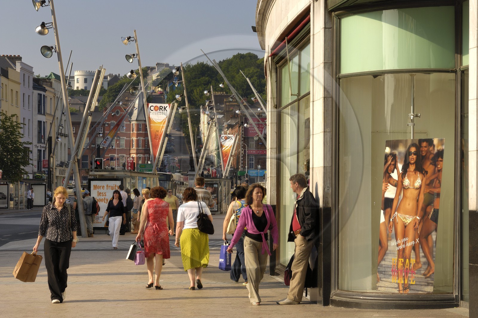 Irlande, Comté de Cork, Cork, St Patrick's Street, grand magasin Brown Thomas