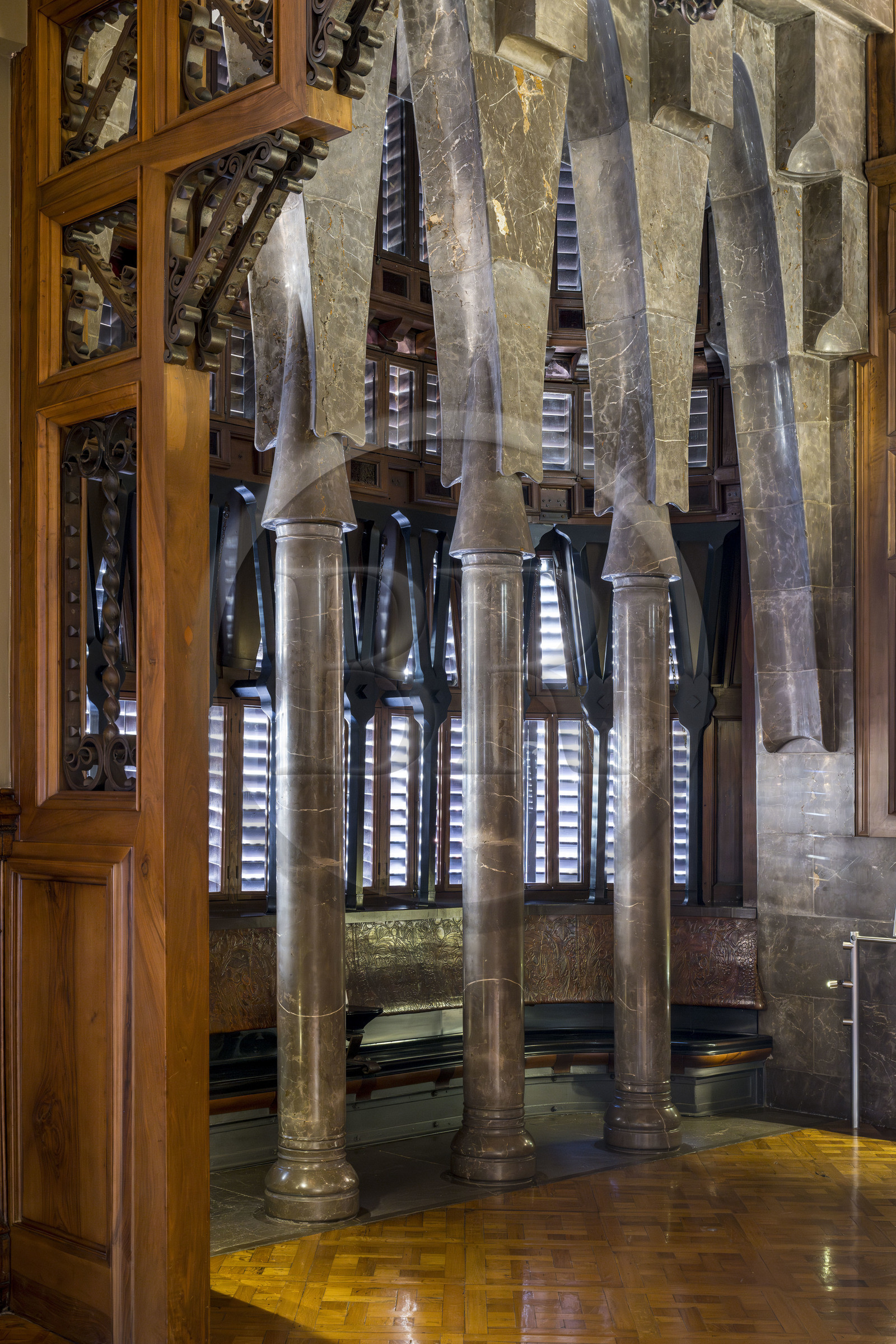 Espagne, Catalogne, Barcelone, le Palais Güell (Palau Güell) construit entre 1886 et 1891 et réalisé par l'architecte du modernisme catalan Antoni Gaudi, site classé au Patrimoine Mondial de l'UNESCO, fumoir