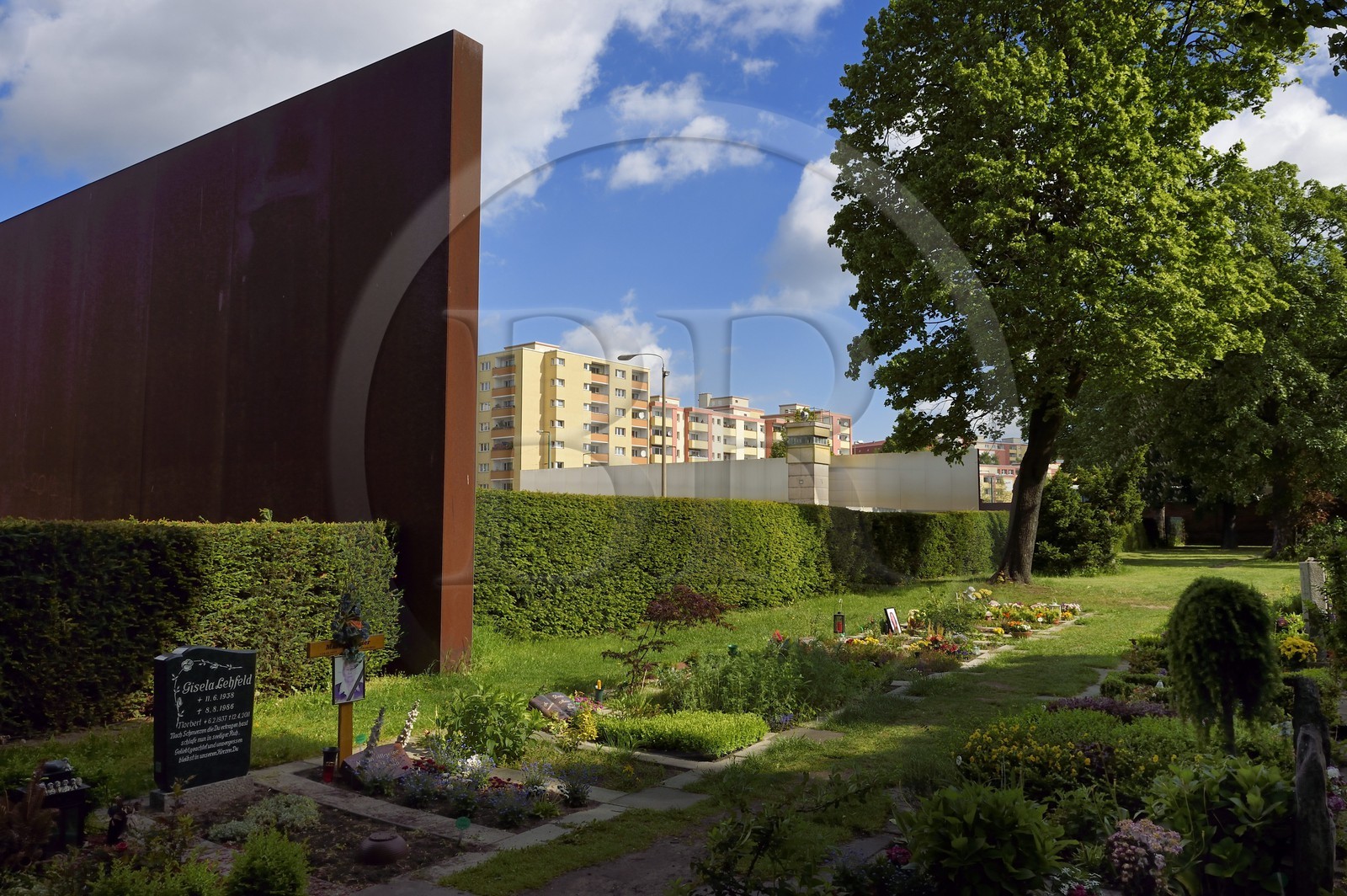Allemagne, Berlin, Bernauer Strasse, Mémorial du Mur de Berlin (Gedenkstätte Berliner Mauer) et le cimetière de la Ackerstrasse