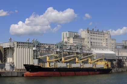 Canada, province de Québec, Montréal, le port de commerce sur le fleuve Saint-Laurent