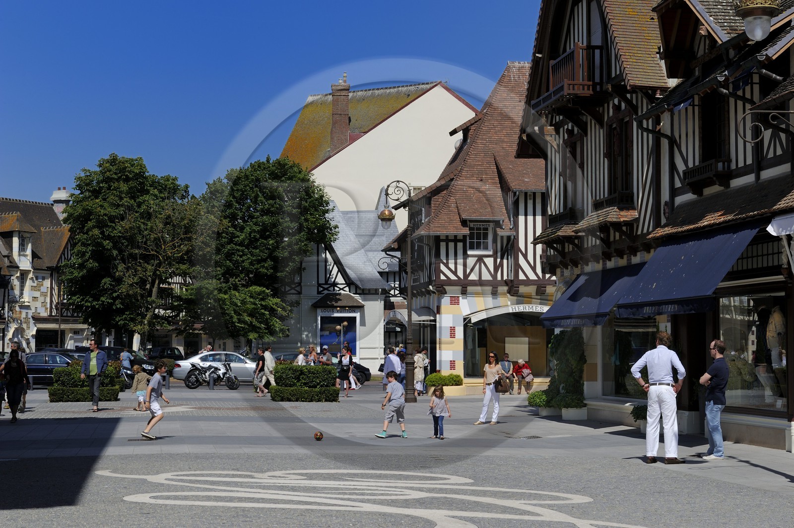 France, Calvados, Pays d'Auge, Deauville, luxury stores in the rue du Casino