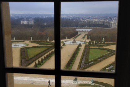 France, Yvelines (78), château de Versailles, la perspective Nord vue depuis les combles au dessus de la Galerie des Glaces