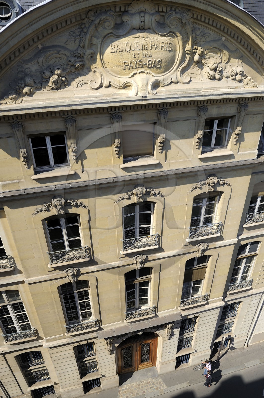 France, Paris, rue d'Antin and Avenue de l'Opera crossing, former building of the Bank of Paris and the Netherlands