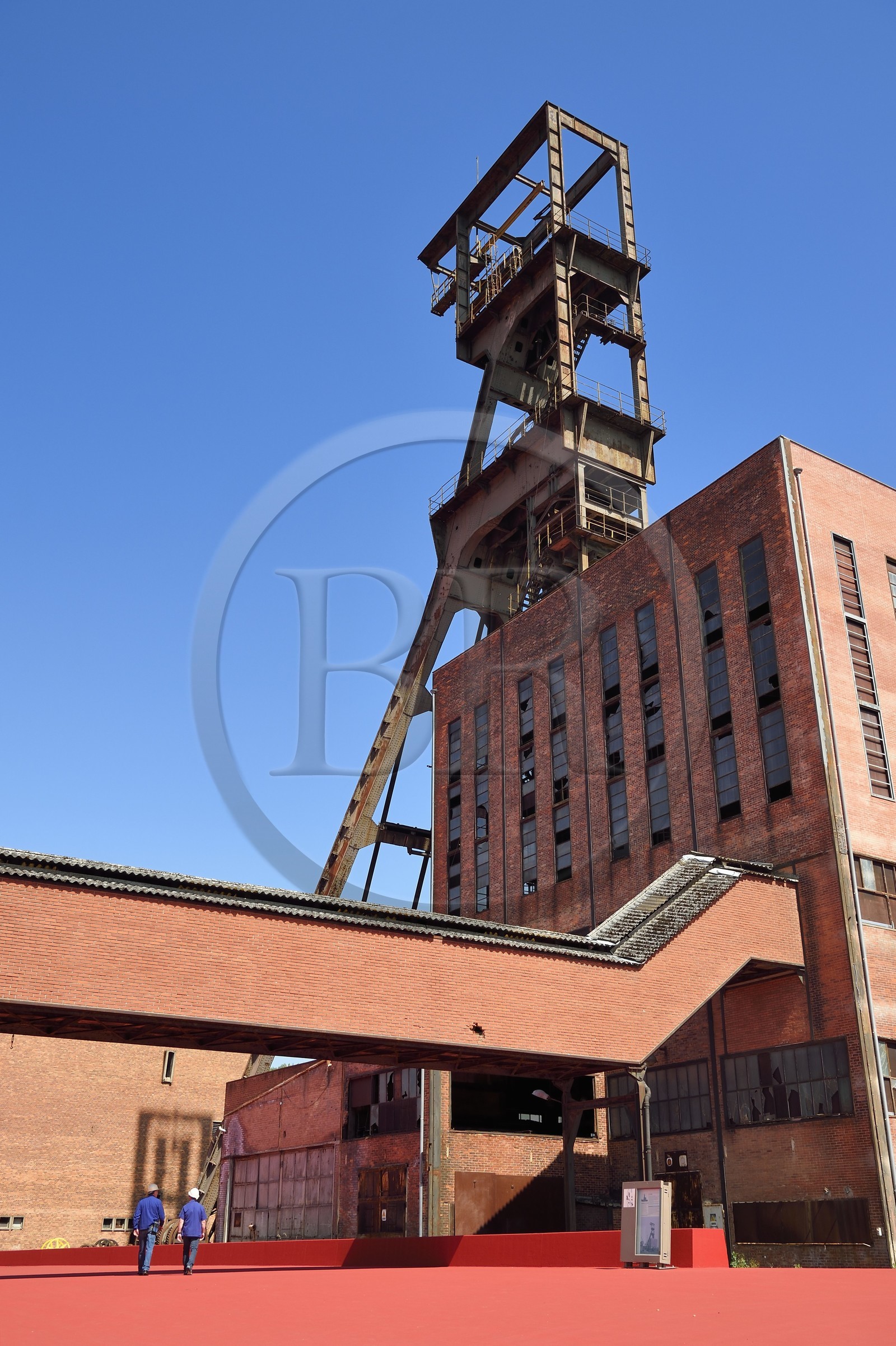 France, Moselle (57), Petite-Rosselle, le musée du carreau Wendel, chevalement du puits Wendel 2 sur le carreau