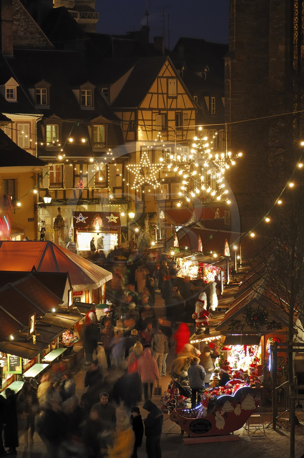 France, Haut Rhin (68), Colmar, Marché de Noel de la place des Dominicains