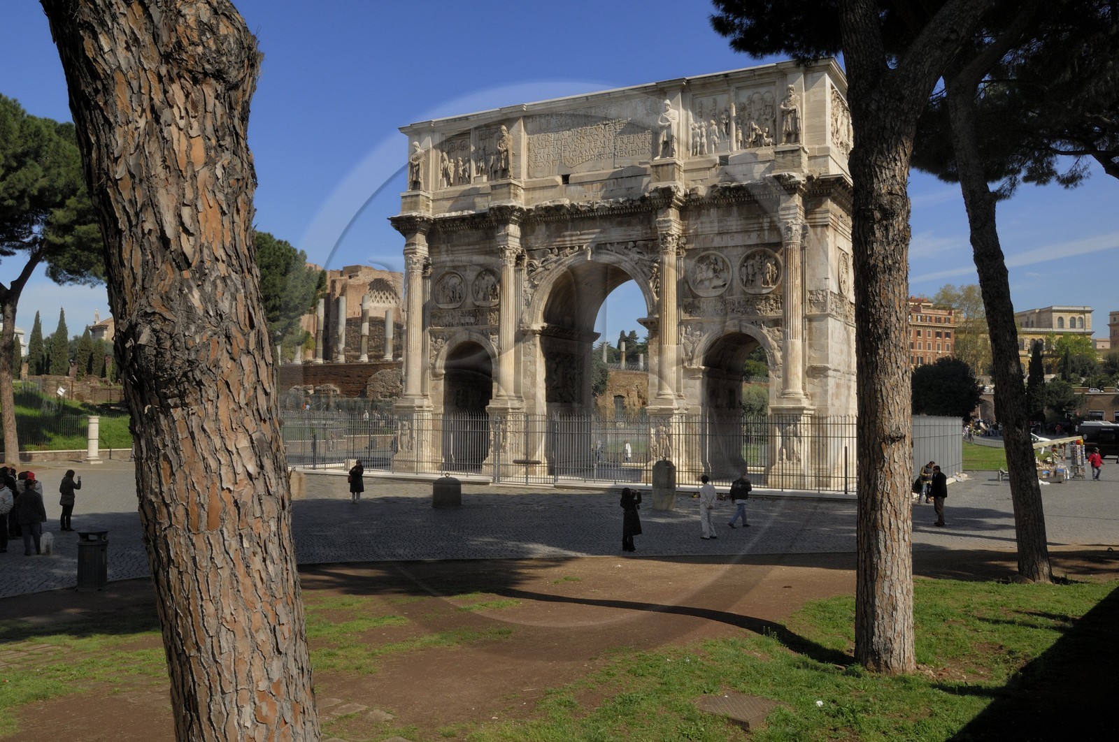 Italy, Lazio, Rome, historical center listed as World Heritage by UNESCO, the Roman Forum, Arch of Constantine (Arco di Costantino)