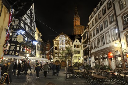 France, Bas-Rhin (67), Strasbourg, vieille ville classée au Patrimoine Mondial de l'UNESCO, la cathédrale Notre-Dame