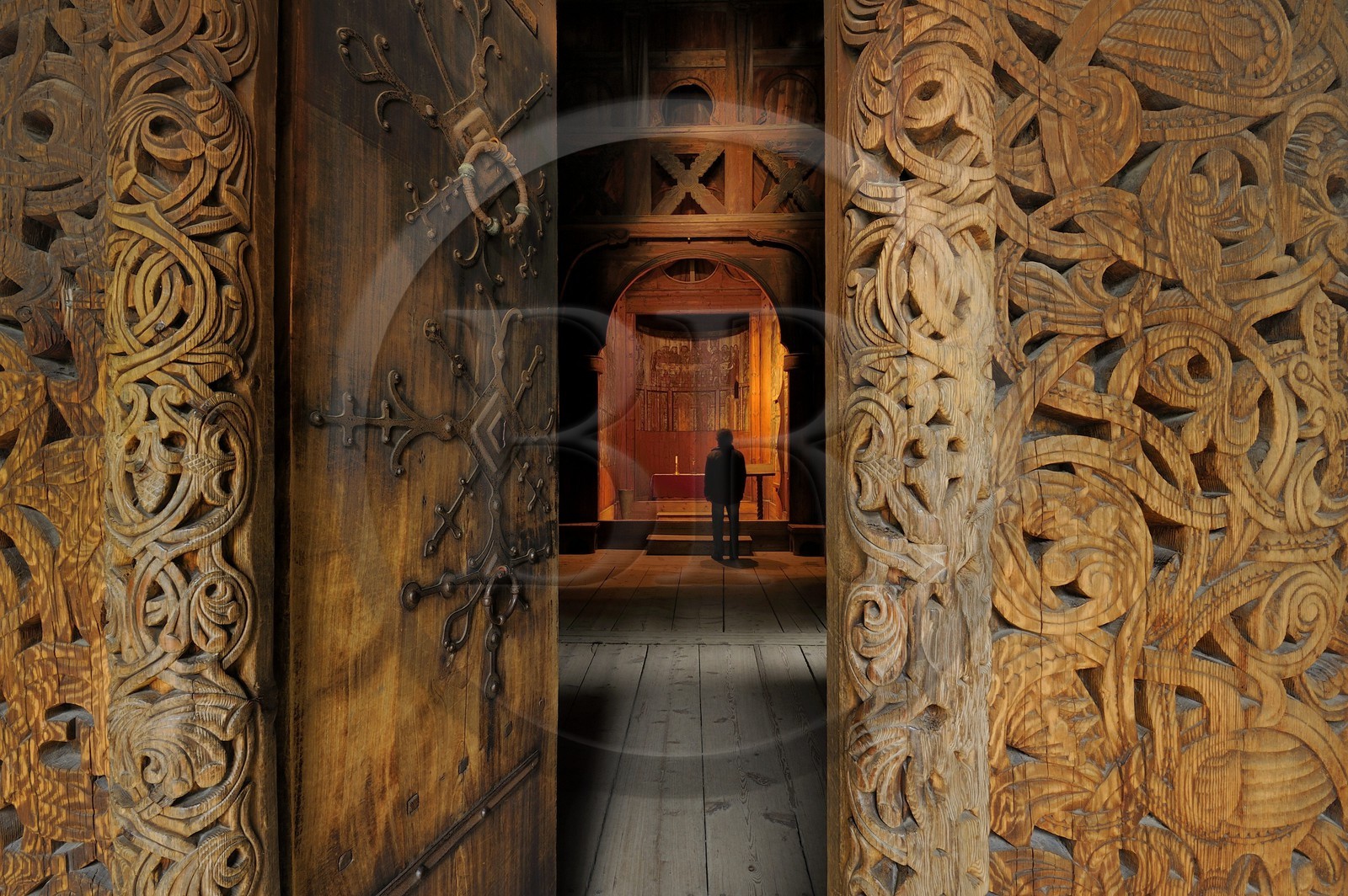 Norvège, Oslo, presqu'île de Bygdoy, musée du Folklore norvégien (Norsk Folkemuseum), l'église en bois debout de Gol