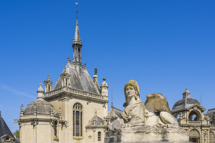 France, Oise (60), Chantilly, le chateau de Chantilly, le musée de Condé, la Chapelle et statue de Sphinge d'après Antoine Watrinelle