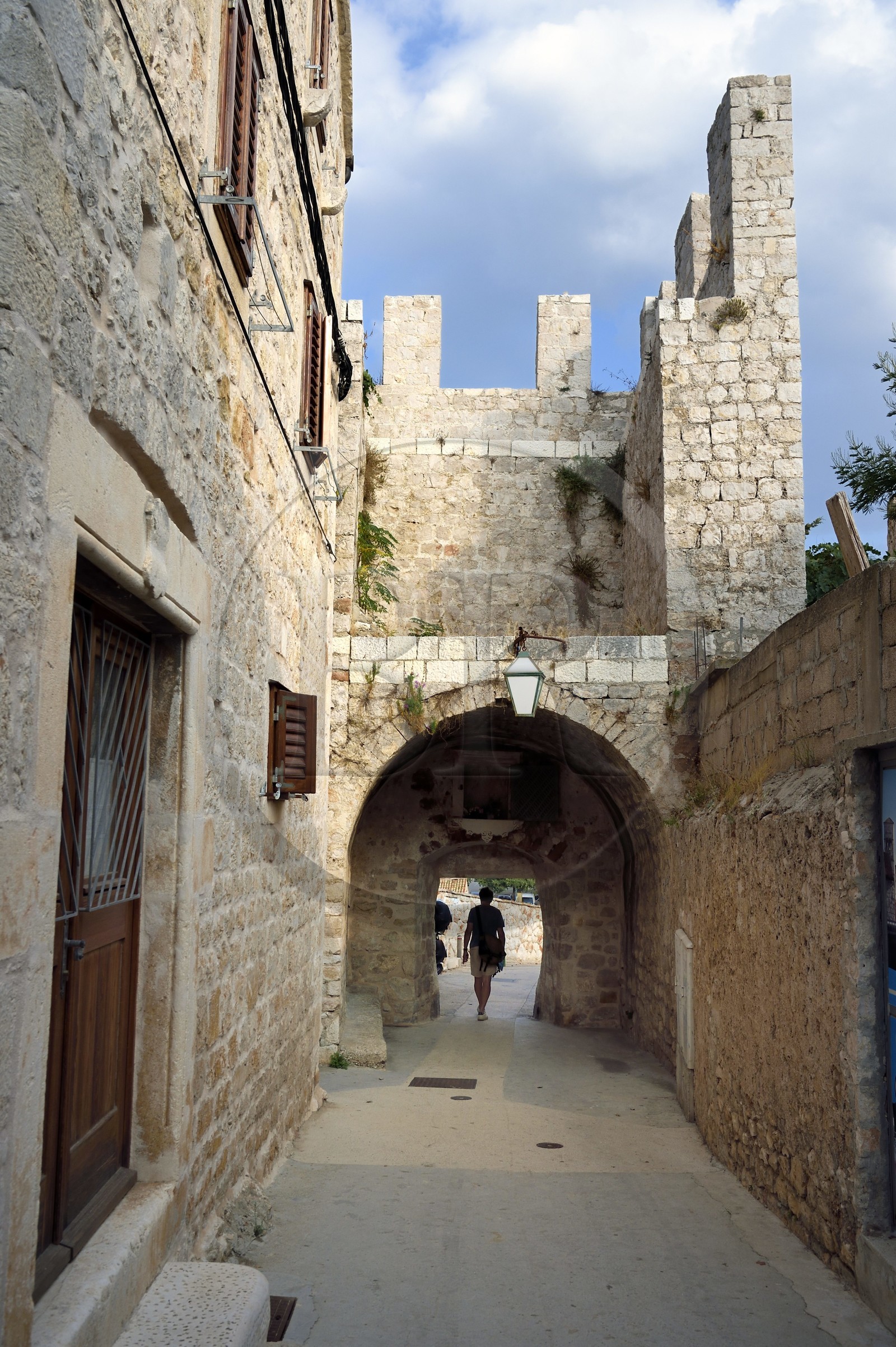 Croatia, Dalmatia, Dalmatian coast, Island of Hvar, the town of Hvar, Porta Badoer eastern city gate