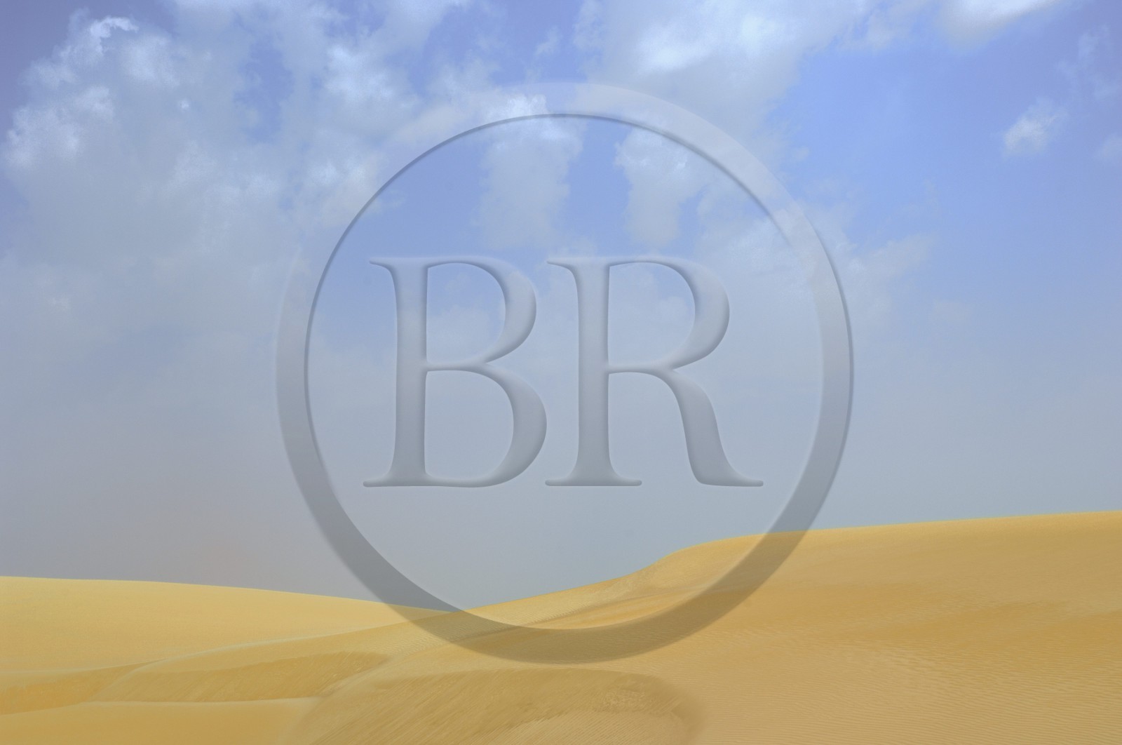 Egypte, Haute-Egypte, désert libyque, paysage désertique vers  Umm el-Dabadib au nord-est de Kharga