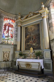 France, Seine-et-Marne (77), village de Maincy qui jouxte le domaine du château de Vaux-le-Vicomte, l'Eglise Saint Etienne, retable d'autel réalisé par le célèbre menuisier d'art de Fouquet Jacques Prou