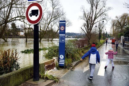 France, Val de Marne, Le Perreux-sur-Marne, the Marne riverside flooded