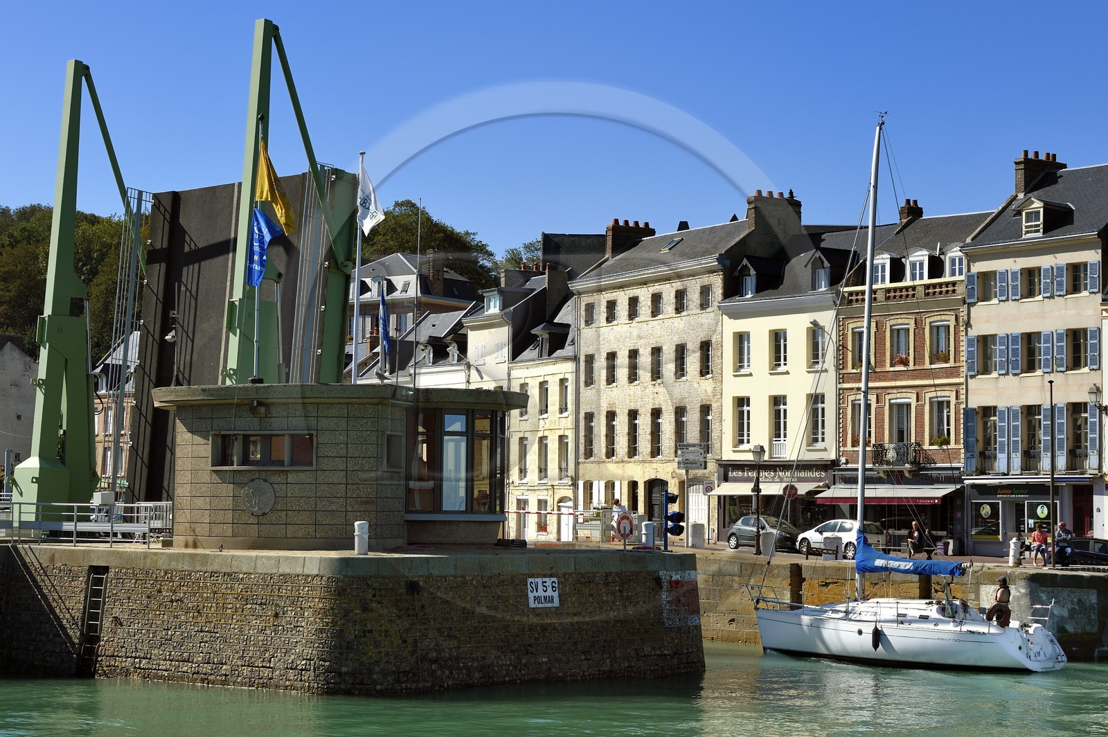 France, Seine-Maritime, Cote d'Albatre (Alabaster Coast), Pays de Caux, Saint Valery en Caux, vertical lift bridge