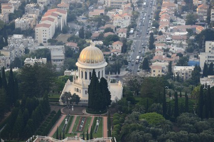 Israel, Haïfa, les jardins en terrasses du mausolée du Báb sur le mont Carmel