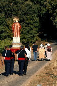 France, Var (83), la Provence Verte, Bras, la Bravade, procession de Saint-Etienne en costumes provençaux traditionnels