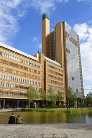 Allemagne, Berlin, Marlene Dietrich Platz, le palais Debis de l'architecte Renzo Piano