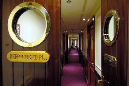 Caraïbes, le SVP Royal Clipper, corridor menant aux cabines