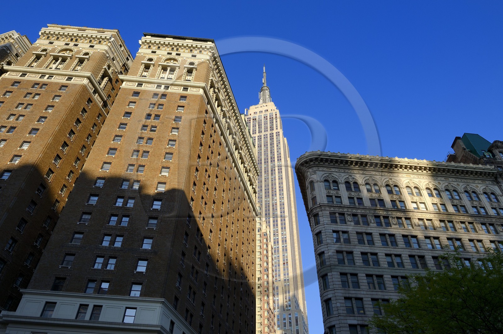 Etats-Unis, New York, Manhattan, Midtown, l'Empire State Building et buildings de la 6th Avenue - Avenue of the Americas
