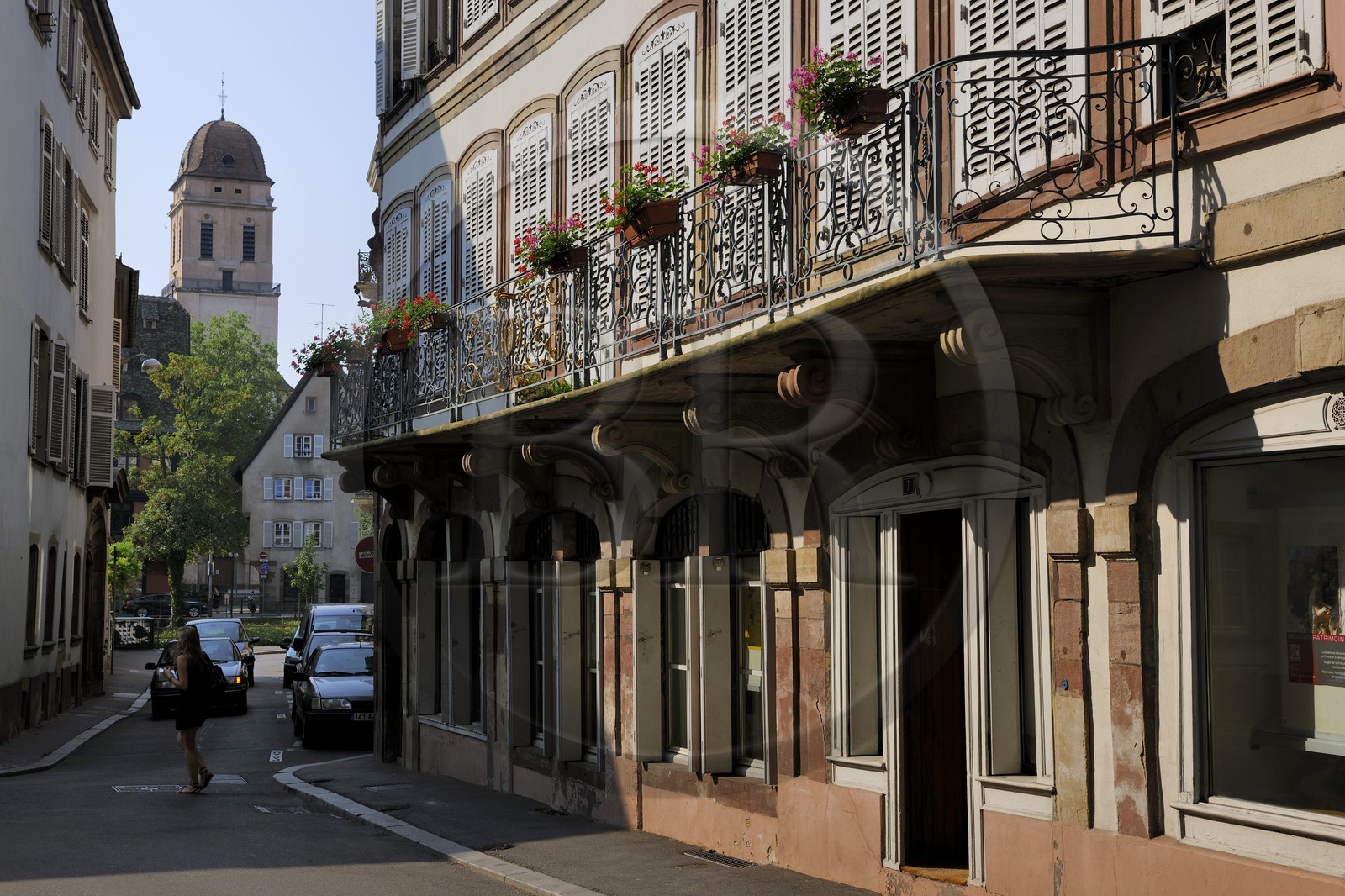 France, Bas-Rhin (67), Strasbourg, le plus long balcon du vieux Strasbourg dans la maison du comte de Cagliostro rue de la Rape