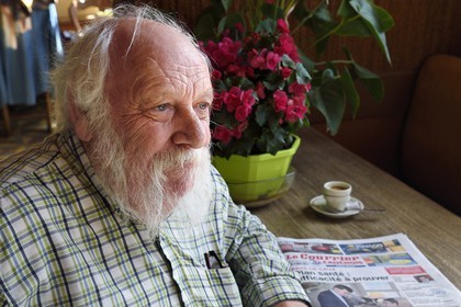 France, Seine-Maritime (76), Pays de Caux, Allouville-Bellefosse, Roger Devaux, correspondant historique du courrier Cauchois qui a tourné dans le film Le Chêne d’Allouville