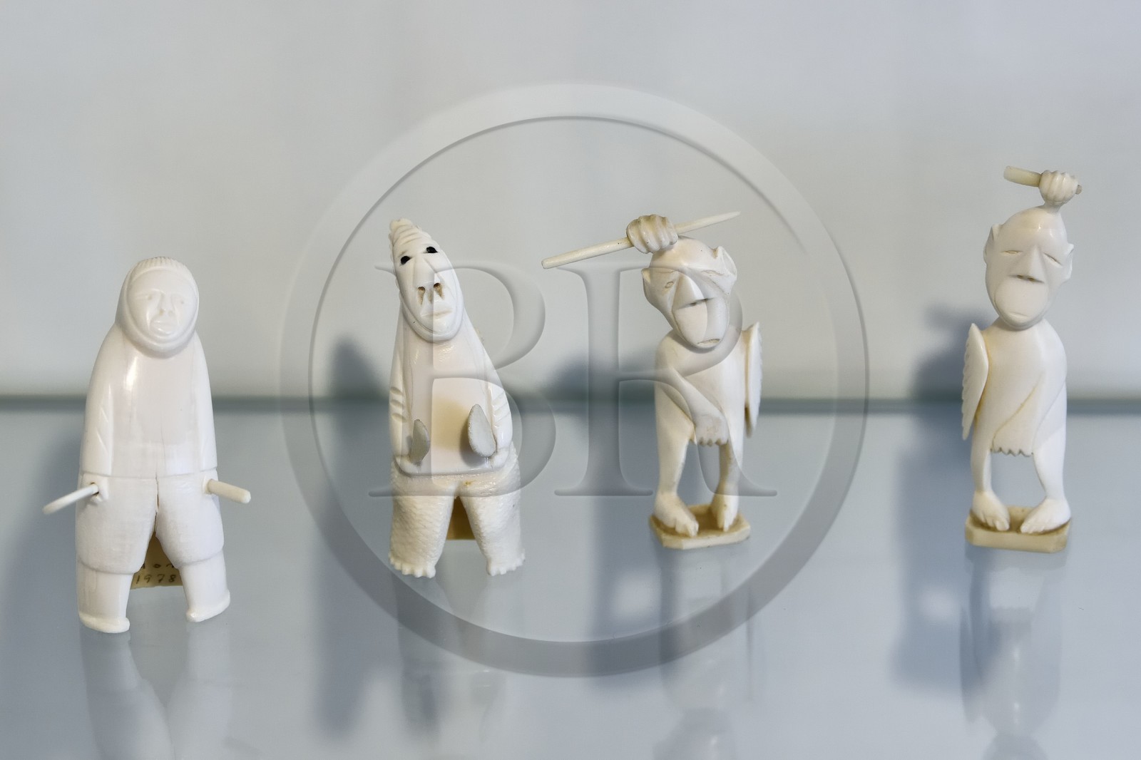 Groenland, cote ouest, baie de Baffin, Upernavik, le musée, Tupilak (sculpture rituelle)