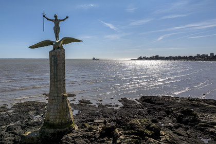 France, Loire Atlantique, Estuaire de la Loire, Saint Nazaire, la Grande plage, American Monument called Sammy built in memory of the American landing of June 26, 1917 in Saint-Nazaire on the waterfront beach (aerial view)