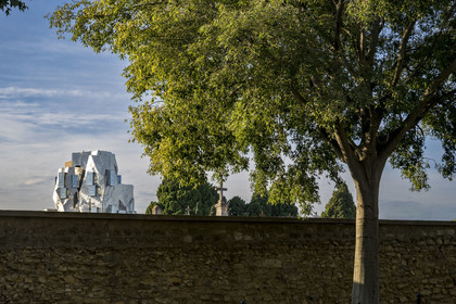 France, Bouches-du-Rhône (13), Arles, LUMA Foundation, complexe culturel expérimental, batiment concu par Frank Gehry