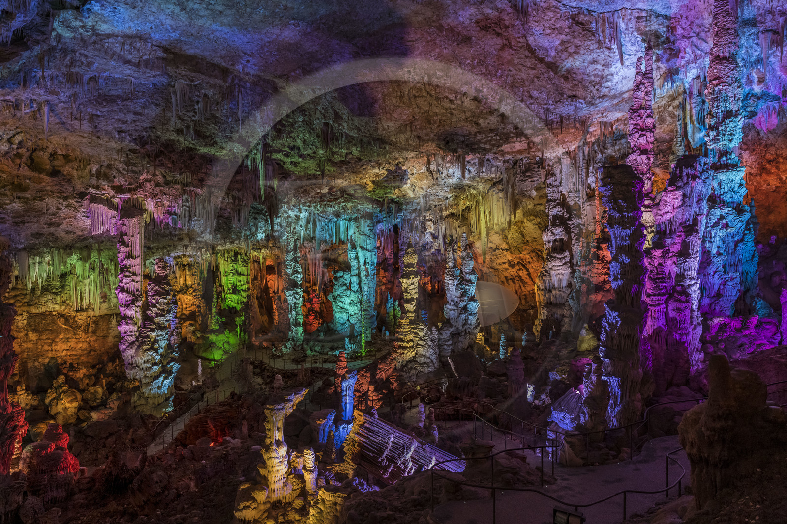 France, Gard (30), Méjannes-le-Clap, grotte de La Salamandre