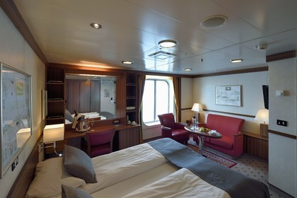 Groenland, cote ouest, bateau de croisière MS Fram de la compagnie Hurtigruten, cabine de la Suite