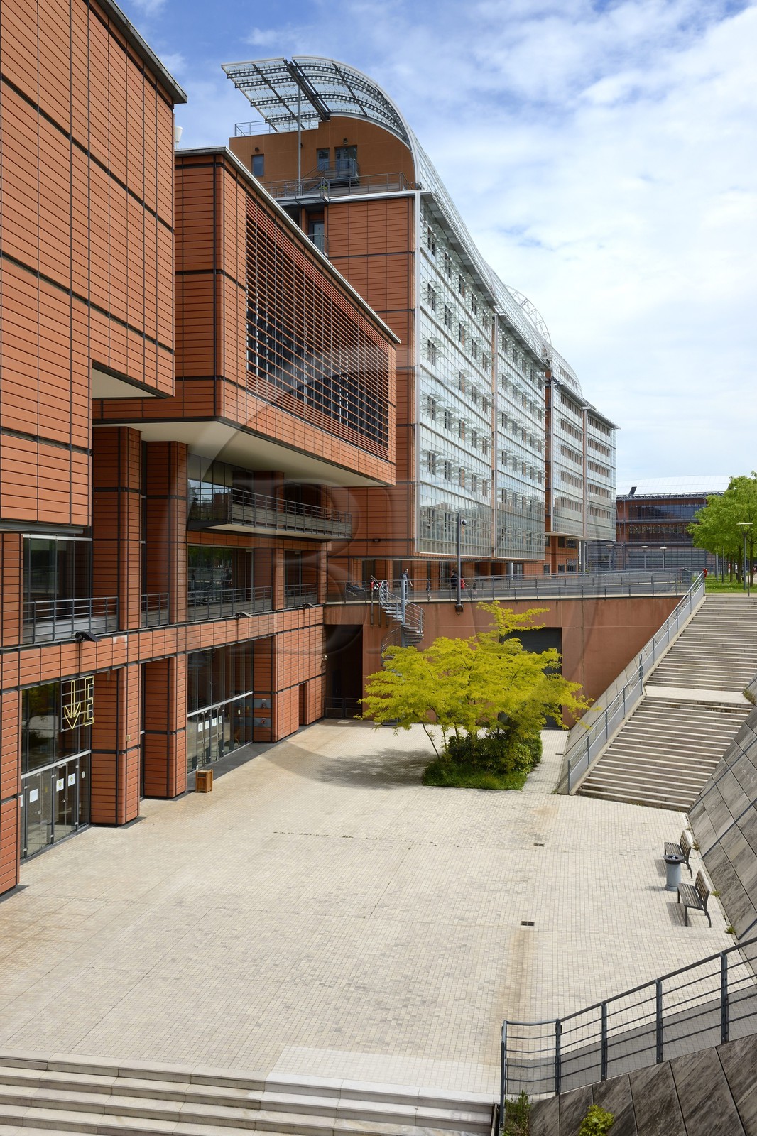 France, Rhône (69), Lyon, la Cité Internationale conçu par l'architecte Renzo Piano, le palais de congrès