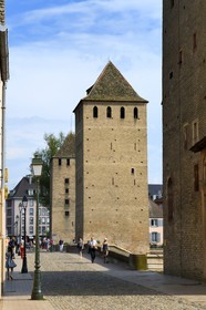France, Bas Rhin (67), Strasbourg, vieille ville classée au Patrimoine Mondial de l'UNESCO, quartier de la Petite France, les Ponts Couverts