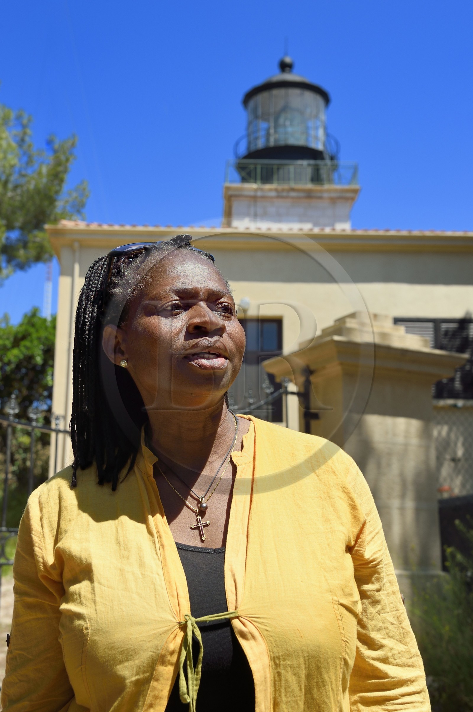 France, Var (83), Iles d'Hyères, parc national de Port Cros, Ile de Porquerolles, phare du cap d'Arme, l'écrivain et journaliste Marie-Joséphine de Clercq qui vit et travaille dans l'Ile