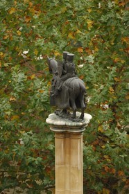 Royaume-Uni, Angleterre, Londres, statue équestre de deux Templiers sur un cheval devant Temple Church