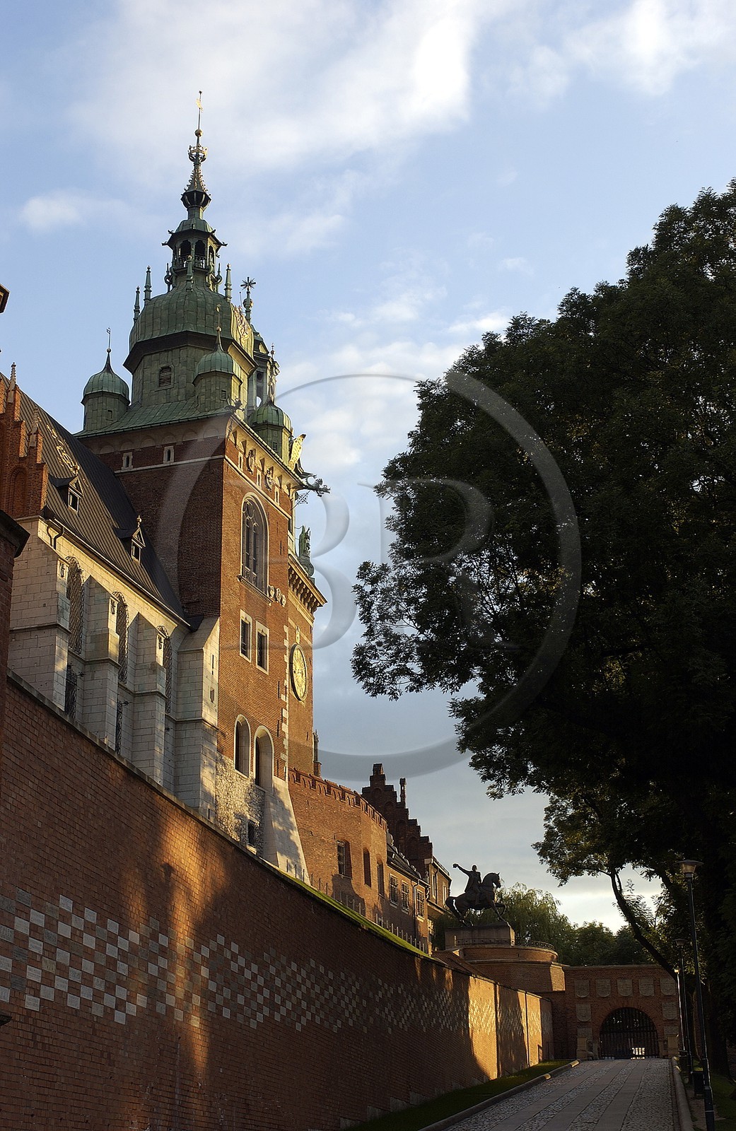 Pologne, Cracovie, vieille ville (Stare Miasto), la Cathédrale dans l'enceinte du chateau royal sur la colline de Wawel