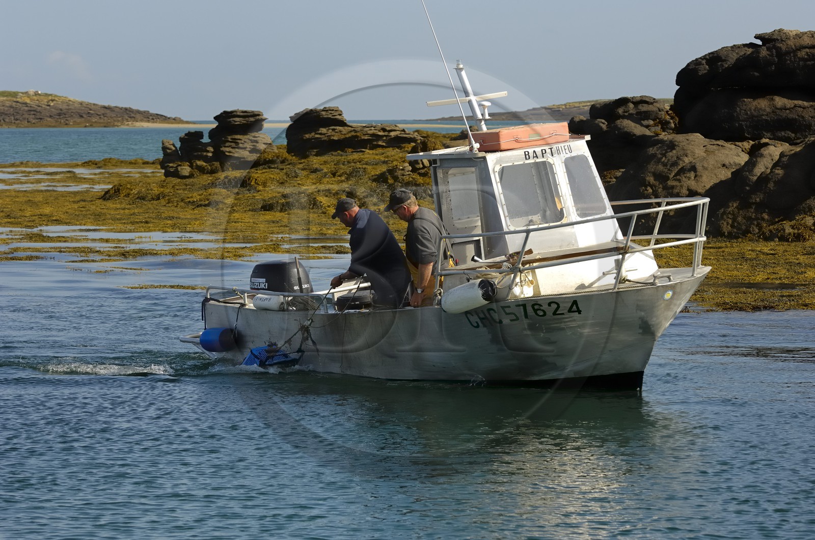 France, Manche (50), archipel des îles Chausey, pêcheurs