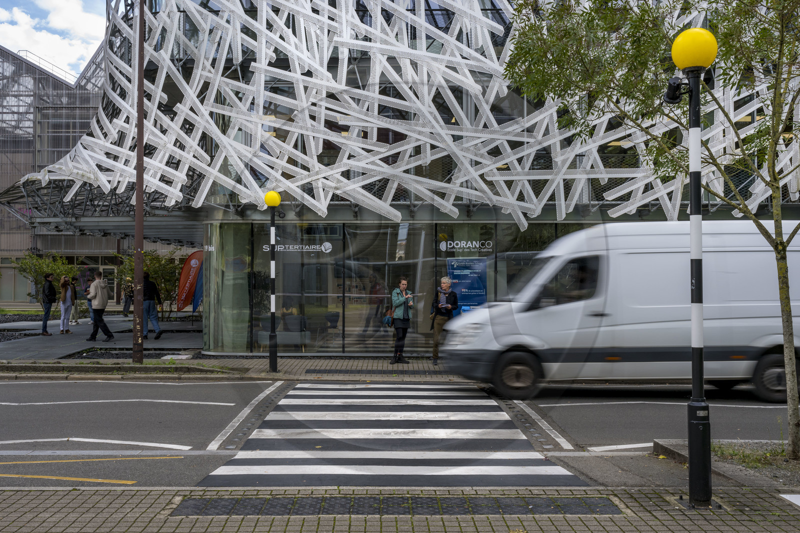 France, Loire Atlantique, Nantes, Ile de Nantes, building of the IDM space (Architecture agency) decorated with the work AIR by the artist Rolf Julius