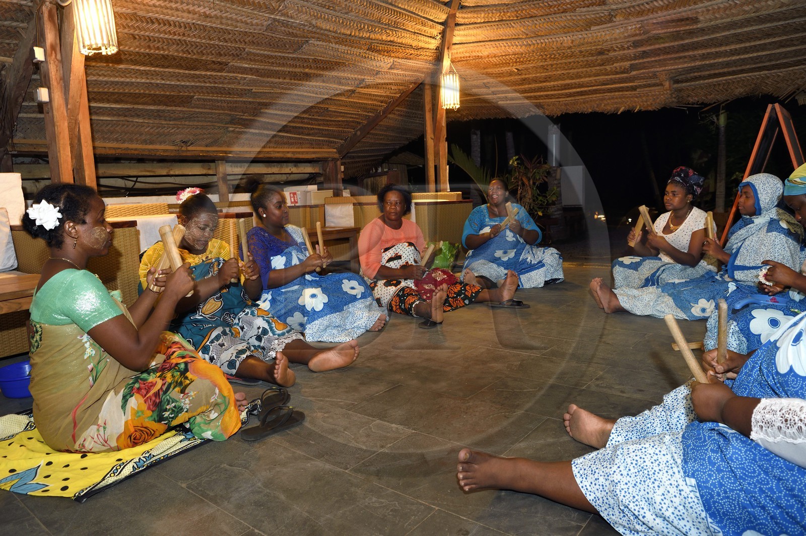 France, Mayotte island (French overseas department), Grande-Terre, Kani-Keli, N’Gouja beach, ecolodge at the Maoré Garden, demonstration of maoré traditional music