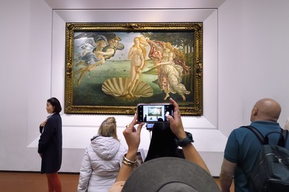 Italy, Tuscany, Florence, listed as World Heritage by UNESCO, Galleria degli Uffizi (Uffizi Gallery) museum, Sandro Botticelli, the birth of Venus (la nascita di Venere) painted in 1485