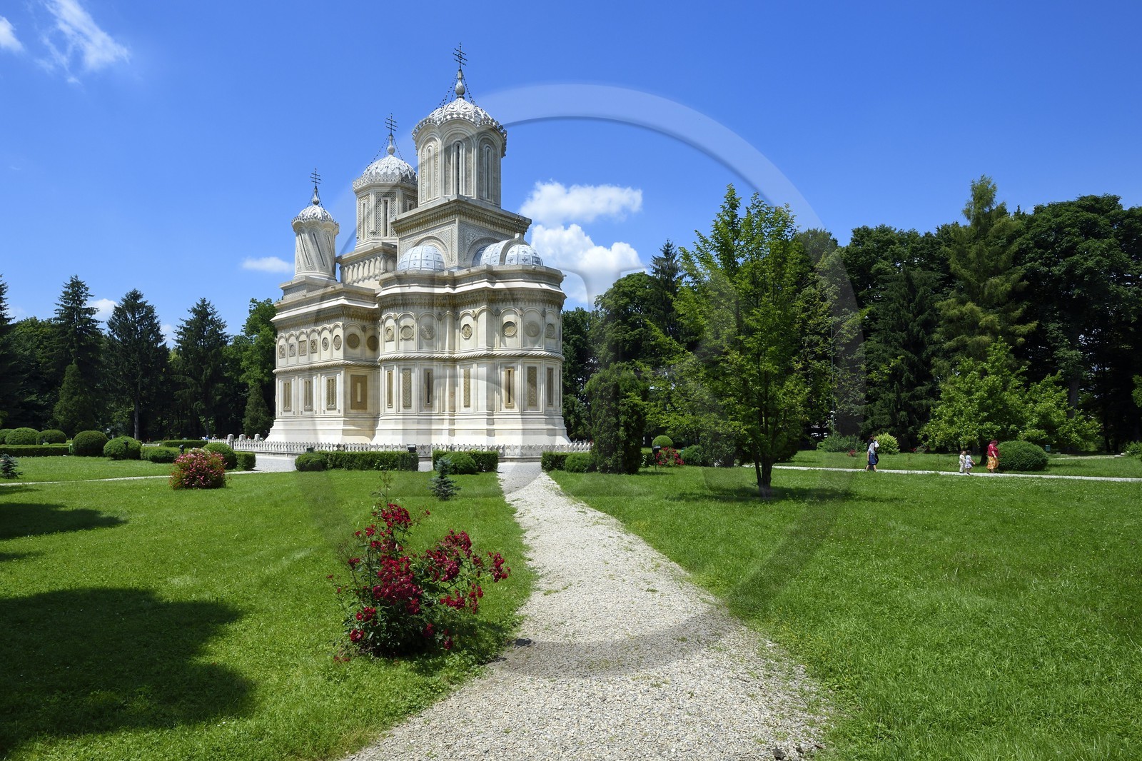Romania, Wallachia, Muntenia, Arges County, the Curtea de Arges monastery from the early 16th century is now an Episcopal church which houses the necropolis of the early kings of Romania