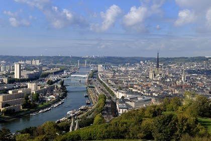 France, Seine-Maritime (76), Rouen, panorama sur la Seine et le centre ville