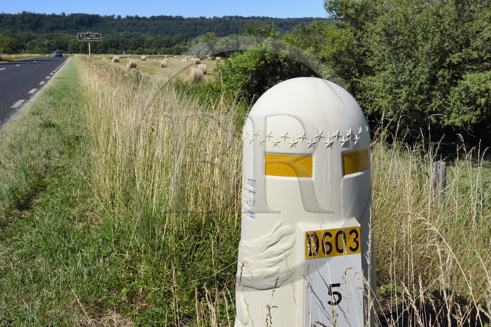 France, Meuse (55), Clermont-En-Argonne, Voie de la liberté, route qui symbolise l'avancée des troupes américaines en 1944 pour la libération de l'Europe, bornes monumentales tout au long de son parcours de 1 145 km
