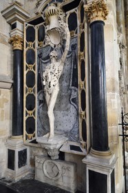 France, Meuse (55), Bar-le-Duc, le Squelette (aussi appelé Transi ou Décharné ou Ecorché) (XVIème siècle) du tombeau de René de Chalon par le sculpteur Ligier Richier dans l'église Saint-Etienne