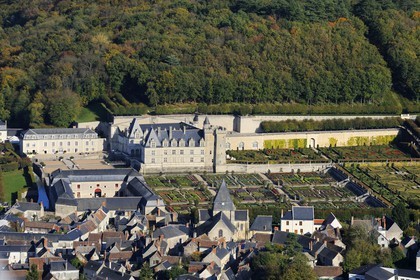 France, Indre-et-Loire (37), Vallée de la Loire classée Patrimoine Mondial de l' UNESCO, le château et les jardins de Villandry (vue aérienne)