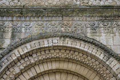 France, Vendée (85), Nieul-sur-l'Autise, Abbaye royale Saint-Vincent fondée en 1069, portail roman de l'église abbatiale