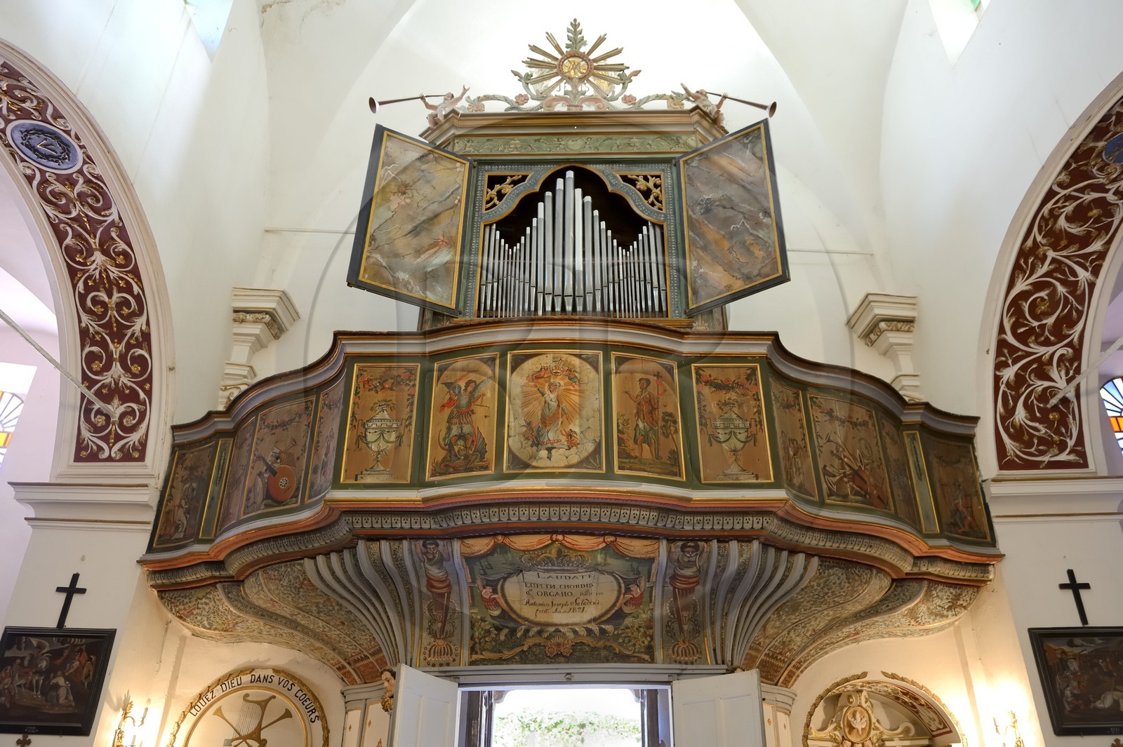 France, Haute Corse, Balagne, perched village of Speloncato, the baroque organ of the Collegiate Church of Santa Maria Assunta